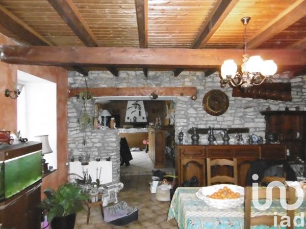 Maison à vendre 10 pièces 186 m² Saint-Maurice-Colombier