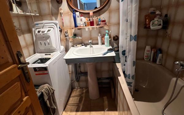 Appartement à vendre    3 pièces • 63 m2 Marseille 14