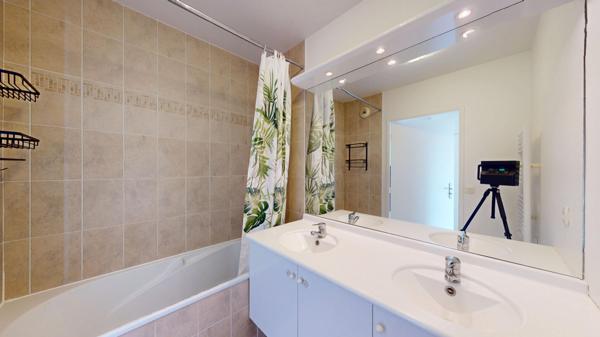 Appartement Le Plessis Robinson 3 pièce(s) 65.61 m2