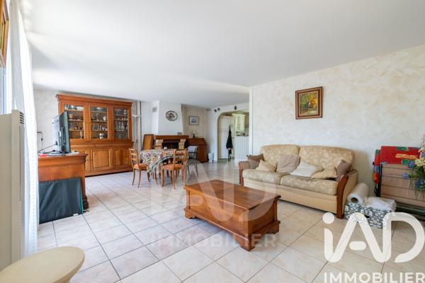 Maison à vendre 6 pièces 107 m² Jouars-Pontchartrain
