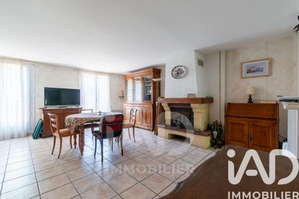 Maison à vendre 6 pièces 107 m² Jouars-Pontchartrain