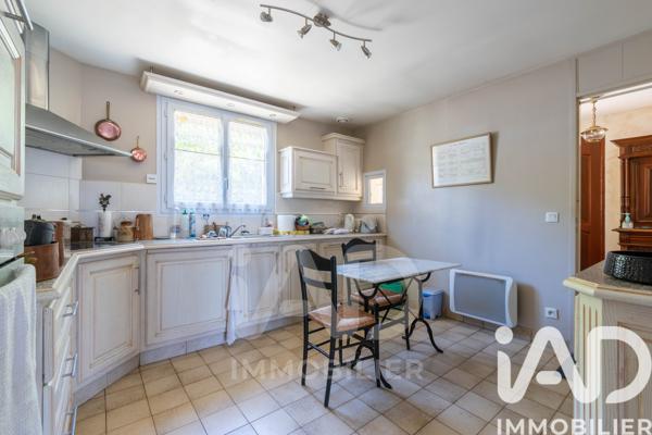 Maison à vendre 6 pièces 107 m² Jouars-Pontchartrain