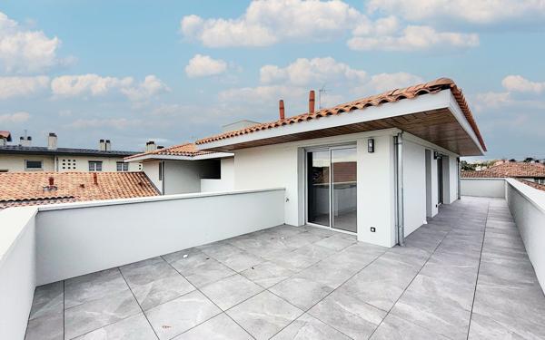 Appartement à louer    4 pièces • 114 m2 Bayonne