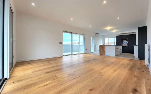 Appartement à louer    4 pièces • 114 m2 Bayonne