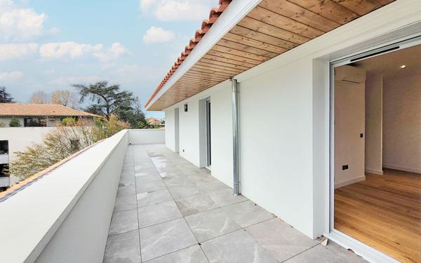 Appartement à louer    4 pièces • 114 m2 Bayonne