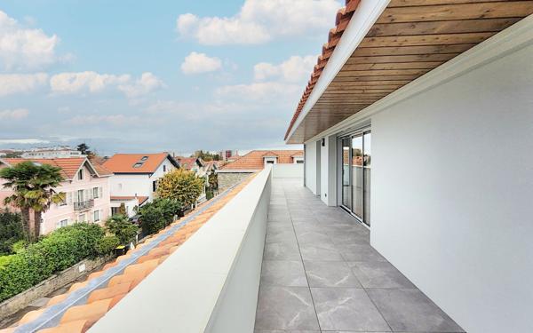 Appartement à louer    4 pièces • 114 m2 Bayonne