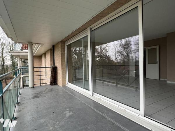 LILLE-LOMME Appartement lumineux avec balcon et garage
