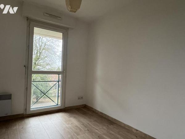 LILLE-LOMME Appartement lumineux avec balcon et garage