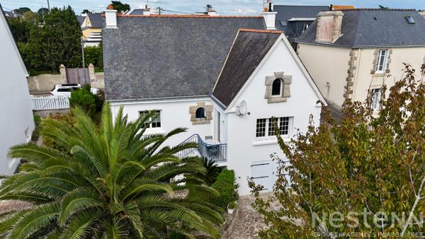 QUIBERON - Grande plage à pied pour cette Maison de 126 m² au sol avec sous-sol