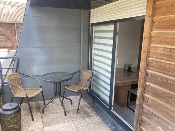 Anzin appartement 1er étage type T2, résidence de 2007