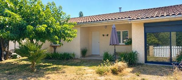 Maison à louer 1 090 € CC Labastide-St-Pierre 5 p 97 m² DPE C