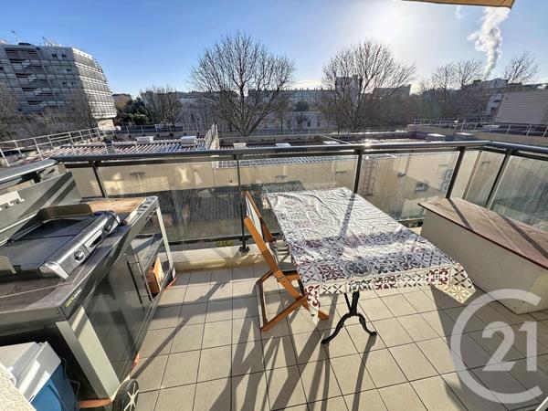 Appartement F3 à vendre  3 pièces - 70 m2 LYON - 69007