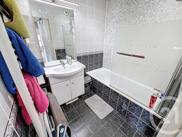 Appartement F3 à vendre  3 pièces - 70 m2 LYON - 69007