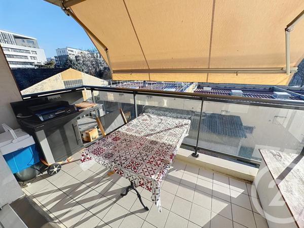 Appartement F3 à vendre  3 pièces - 70 m2 LYON - 69007