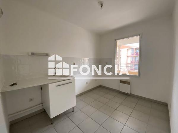 Location Appartement 2 pièces 47.1 m² - 3.5.7 AV. JOSEPH LACROIX Uzes 30700