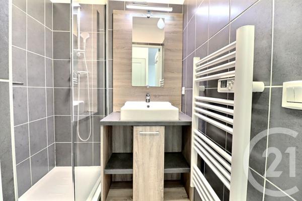 Appartement F2 à vendre  2 pièces - 33,34 m2 ST AYGULF - 83