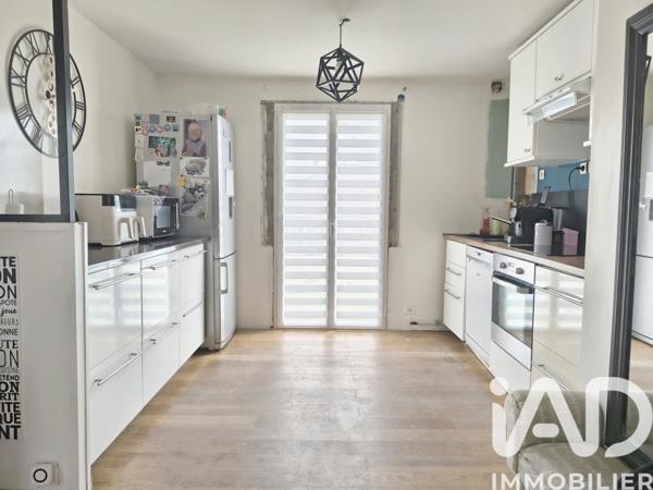 Maison à vendre 5 pièces 158 m² Saint-Arnoult-en-Yvelines