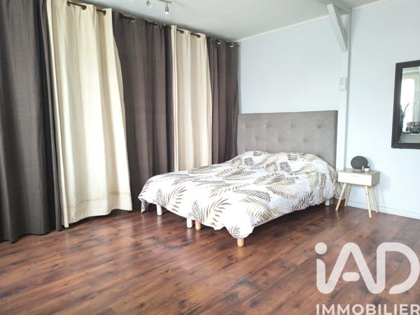 Maison à vendre 5 pièces 158 m² Saint-Arnoult-en-Yvelines