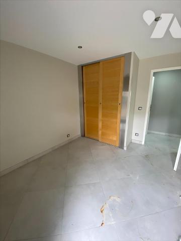 DREUX Centre ville - APPARTEMENT 3 pièces avec terrasse et parking