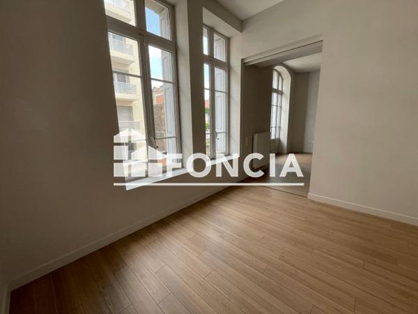 Location Appartement 2 pièces 49.5 m² - 14 RUE ELISEE RECLUS Saint-etienne 42000