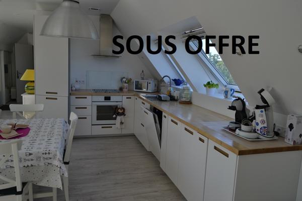 Plougasnou (29630) Plougasnou coeur du bourg, appartement récent, deux chambres et un bureau.