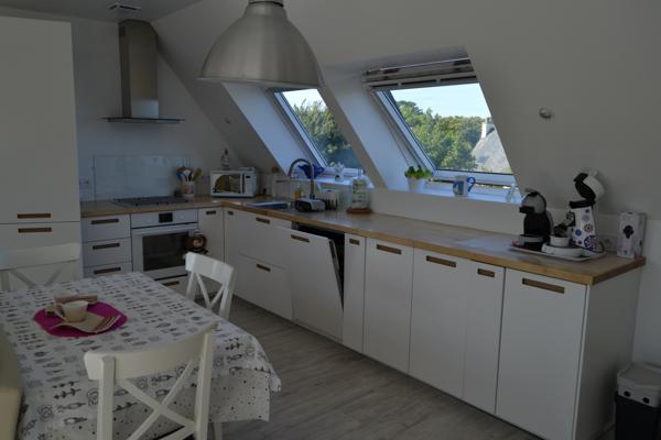 Plougasnou (29630) Plougasnou coeur du bourg, appartement récent, deux chambres et un bureau.