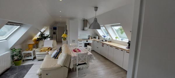 Plougasnou (29630) Plougasnou coeur du bourg, appartement récent, deux chambres et un bureau.