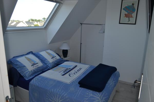 Plougasnou (29630) Plougasnou coeur du bourg, appartement récent, deux chambres et un bureau.