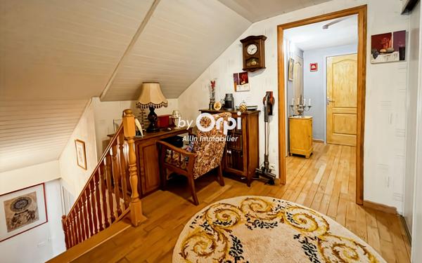 Maison à vendre    5 pièces •  Bézenet