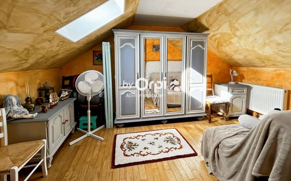 Maison à vendre    5 pièces •  Bézenet