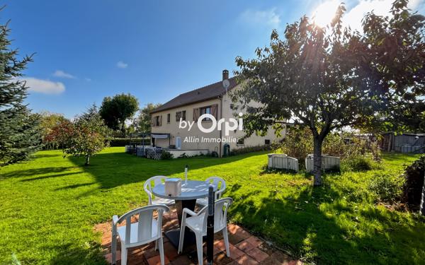 Maison à vendre    5 pièces •  Bézenet