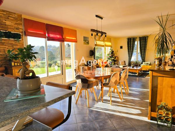 Maison à Sillé-le-Guillaume, 72140 - 8 pièces 148m²