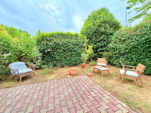 Appartement
         3 pièces
        - 60 m² Exclusivité 250 000 € *