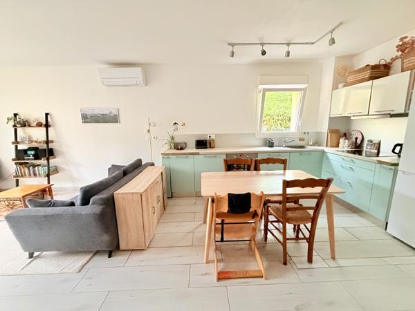 Appartement
         3 pièces
        - 60 m² Exclusivité 250 000 € *