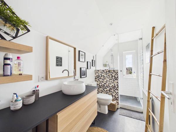 Maison d'exception de 220 m² avec vue panoramique sur Poitiers , 5 chambres ,jardin