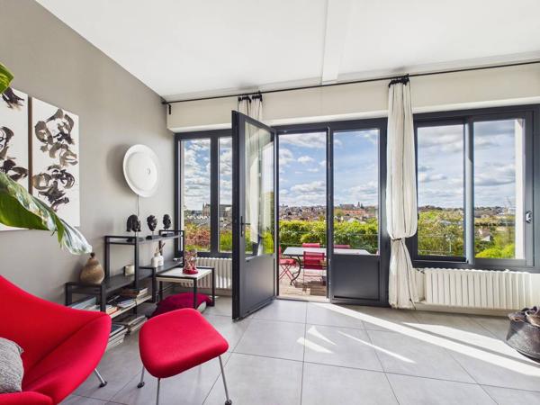 Maison d'exception de 220 m² avec vue panoramique sur Poitiers , 5 chambres ,jardin
