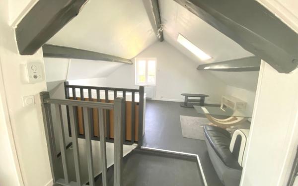 Appartement à vendre    1 pièce •  Mézières-sur-Seine