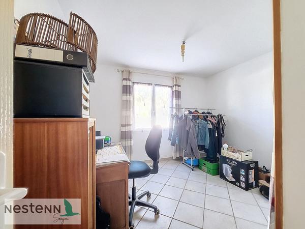 A vendre maison au Gua, 182 m2, 7 pièces, garage double, piscine, sur environ 1800 m²