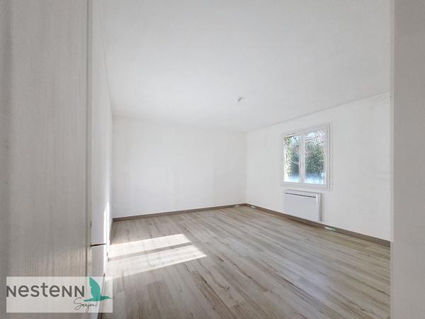 A vendre maison au Gua, 182 m2, 7 pièces, garage double, piscine, sur environ 1800 m²