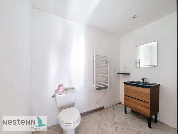 A vendre maison au Gua, 182 m2, 7 pièces, garage double, piscine, sur environ 1800 m²