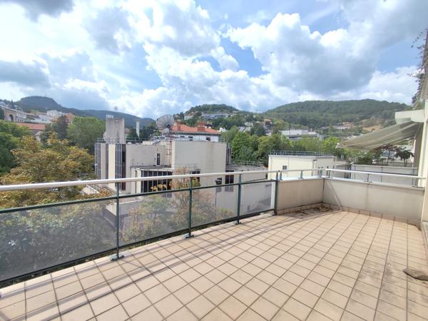 Appartement 4 pièce(s) 3 chambre(s) 106 m²