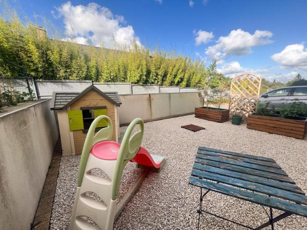 Maison contemporaine 2011 à Gouesnou – Lumineuse, spacieuse et sans vis-à-vis