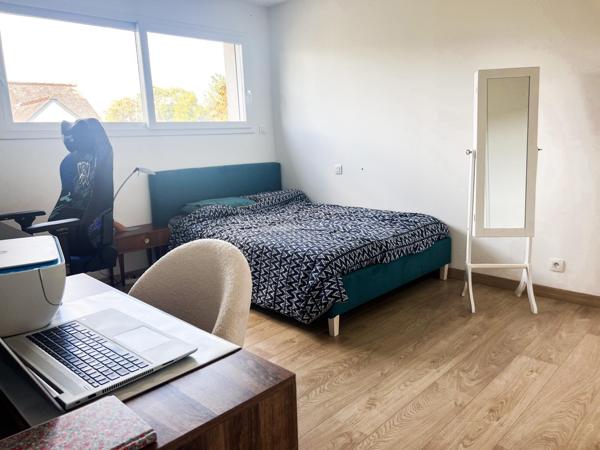 Maison contemporaine 2011 à Gouesnou – Lumineuse, spacieuse et sans vis-à-vis