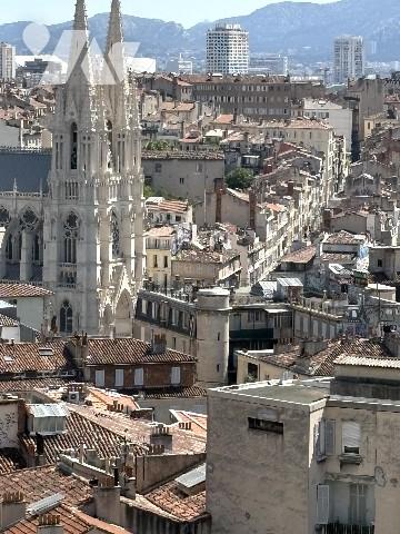 Appartement T4, traversant au 8ème étage avec vue dégagée et vue mer au loin