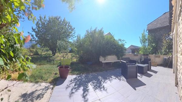 Maison familiale de 140 m² avec jardin – La Mure (38350)