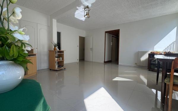 Appartement à vendre    4 pièces • 79 m2 Le Plessis-Trévise