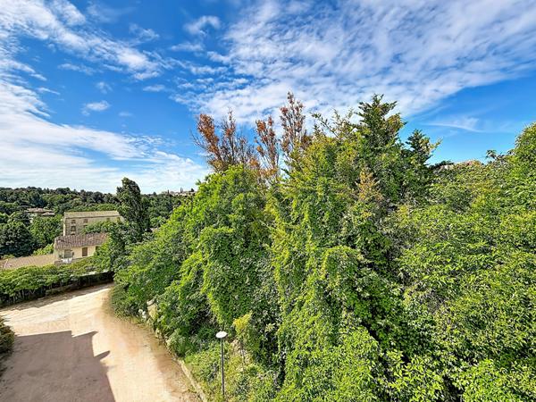 Appartement 4 pièces à vendre à La Croix Rouge, Marseille - Dernier étage avec vue verdure