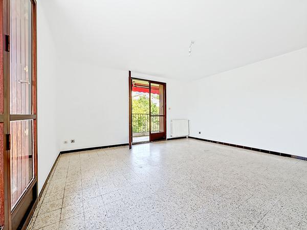 Appartement 4 pièces à vendre à La Croix Rouge, Marseille - Dernier étage avec vue verdure
