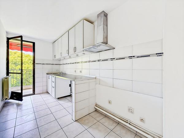 Appartement 4 pièces à vendre à La Croix Rouge, Marseille - Dernier étage avec vue verdure
