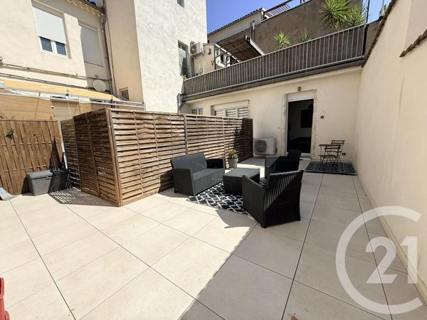 Appartement F2 à vendre  2 pièces - 42 m 2   NIMES  - 30
